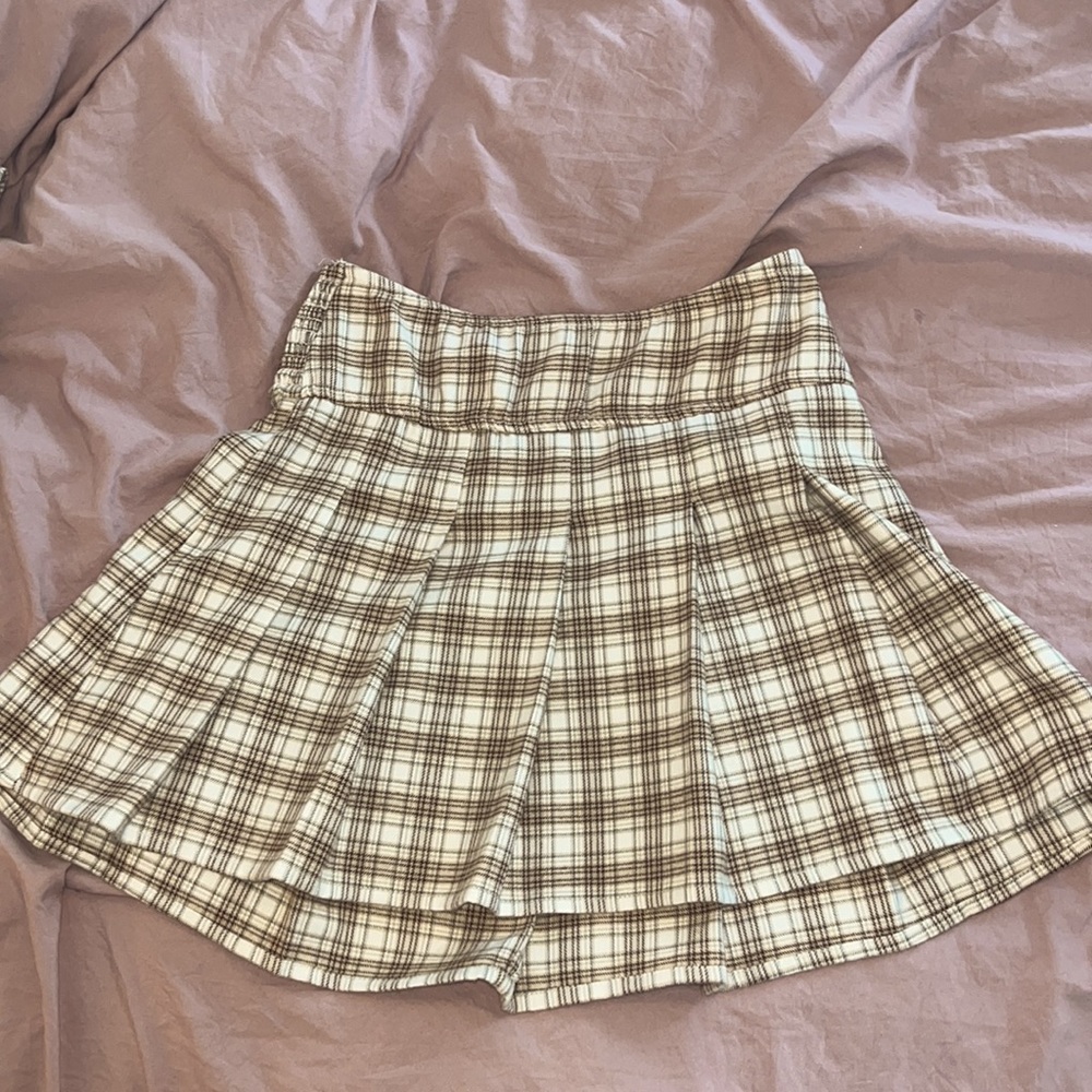 hollister plaid and pleated skirt